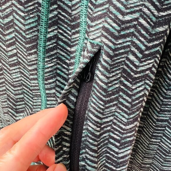 Lululemon Daily Practice Jacket, Irregular Spacebone green/black, Size 4 - Picture 9 of 10